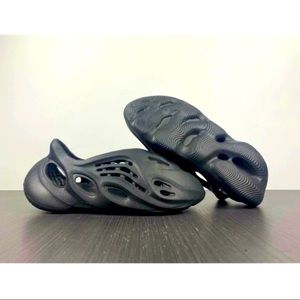 Worn once Yeezy foam sandals. No refunds. Authentic